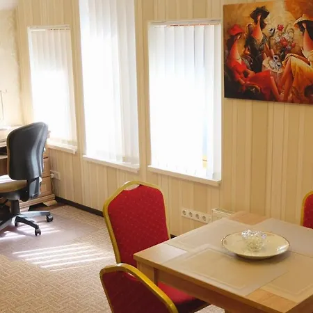 K8 Free Parking * Reval