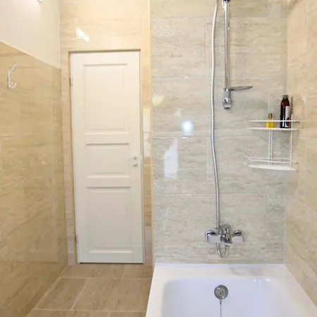 K8 Free Parking Apartamento *